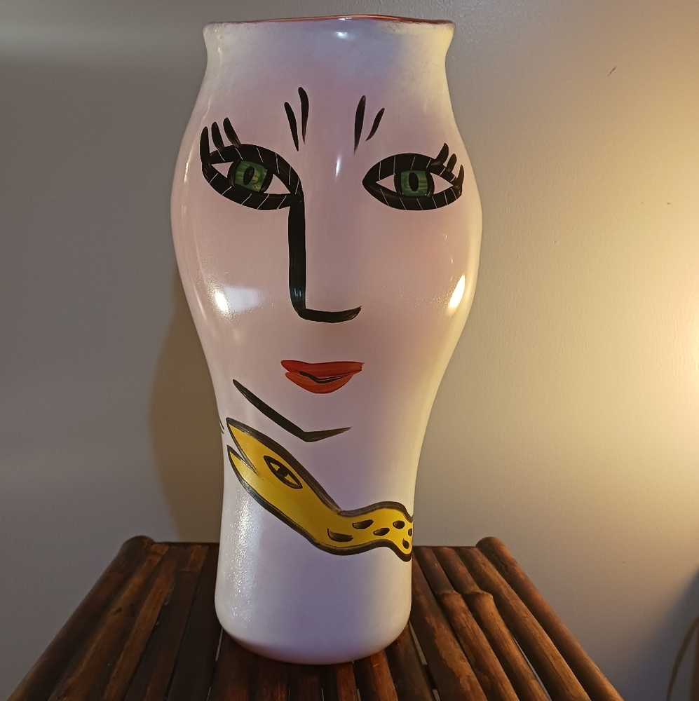 Kosta Boda: Open Minds Vase